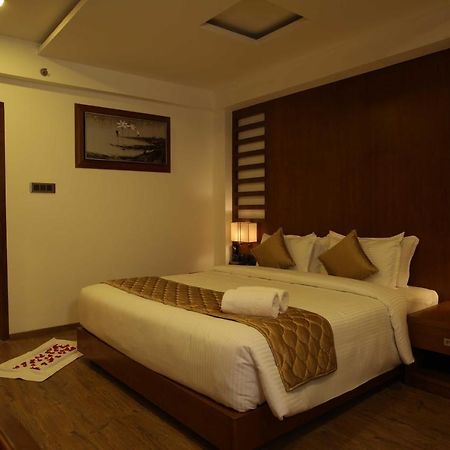 Hotel Karthika Park Kazhakuttam 外观 照片