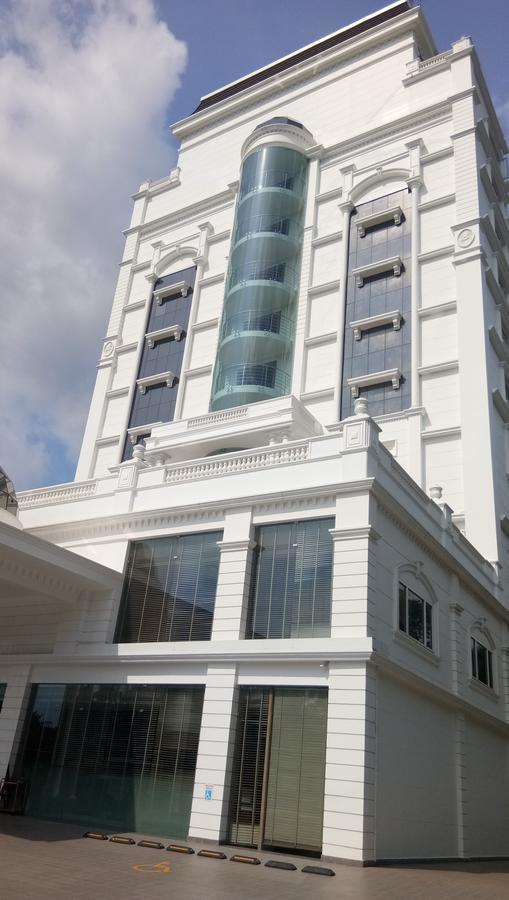 Hotel Karthika Park Kazhakuttam 外观 照片