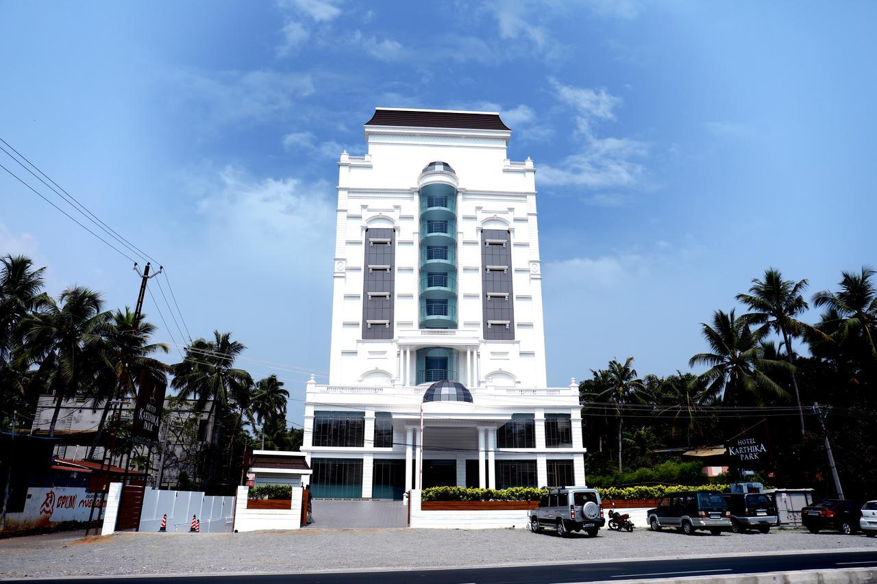 Hotel Karthika Park Kazhakuttam 外观 照片